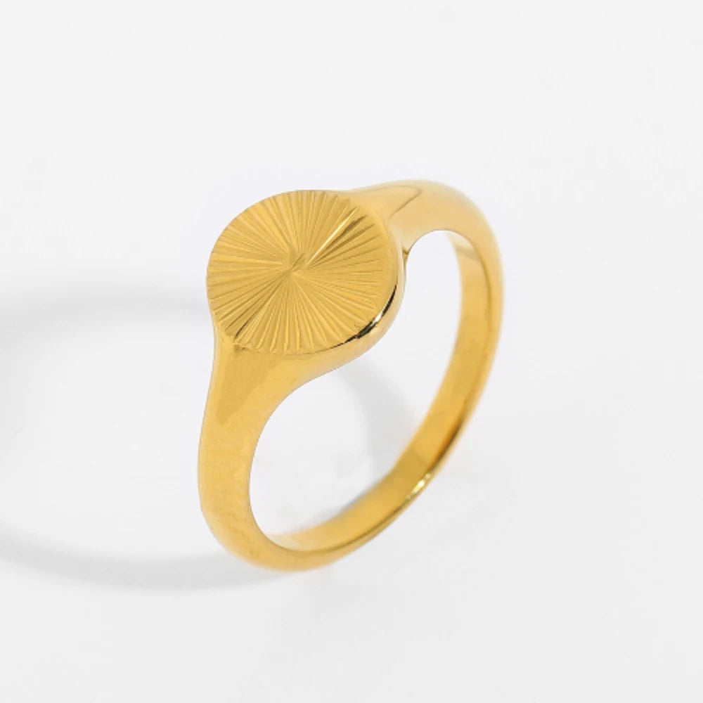 High Quality Carve Wave Rings For Women Minimalist Dainty Rays Texture Circle Ring Stainless Steel Signet Chunky Dome Ring
