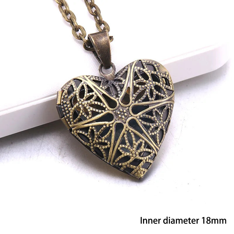 Heart Carved Flower stripe Locket Pendant Necklace Women Vintage Ancient Brass Opening Photo Box Jewelry Romantic Gift
