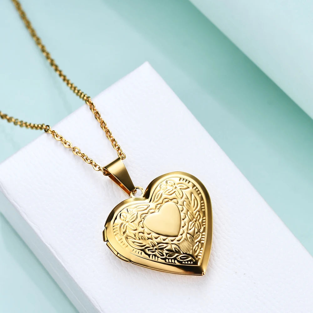 Fashion Heart Locket Pendant Necklaces for Women Openable Photo Frame Floral Stainless Steel Necklaces Family Love Collar