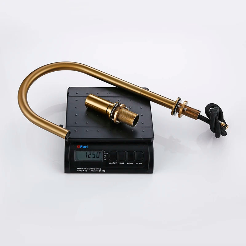 Modern Kitchen Faucet Brsuh Matt Brass Material Kitchen Sink Faucet Kitchen Product Kitchen Sink Mixer Tap