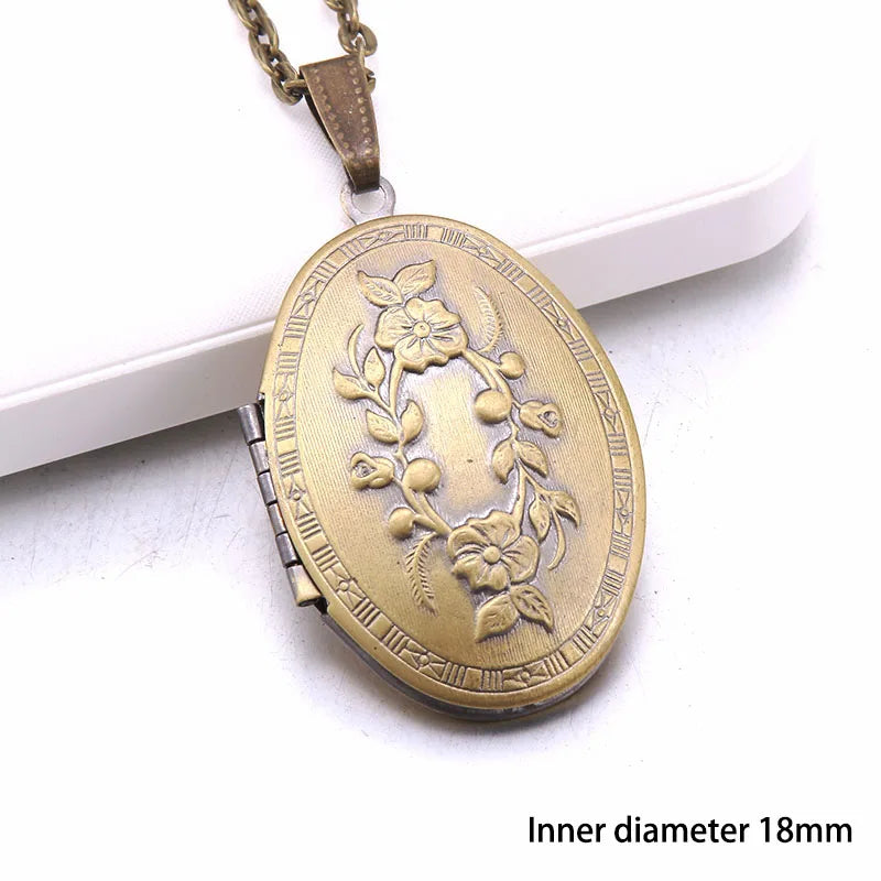 Heart Carved Flower stripe Locket Pendant Necklace Women Vintage Ancient Brass Opening Photo Box Jewelry Romantic Gift