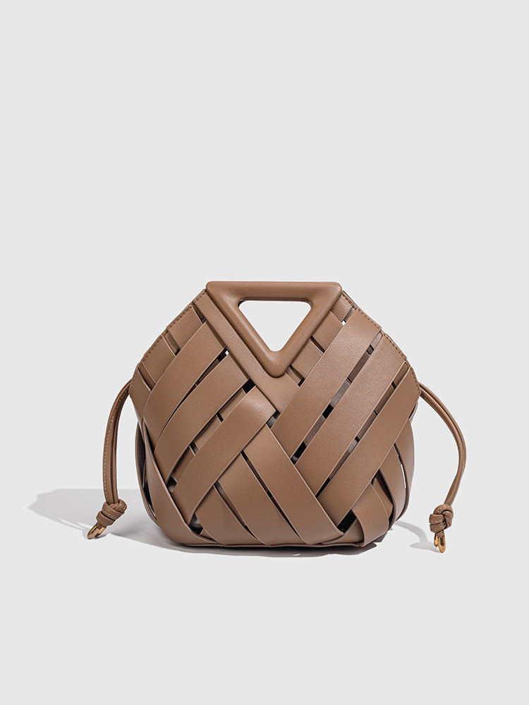 B New Style Basket Bag Triangular Crossbody Magnetic Buckle Woven Hollow Women's Handbag Tote Bag Single Shoulder Crossbody Bucket Bag
