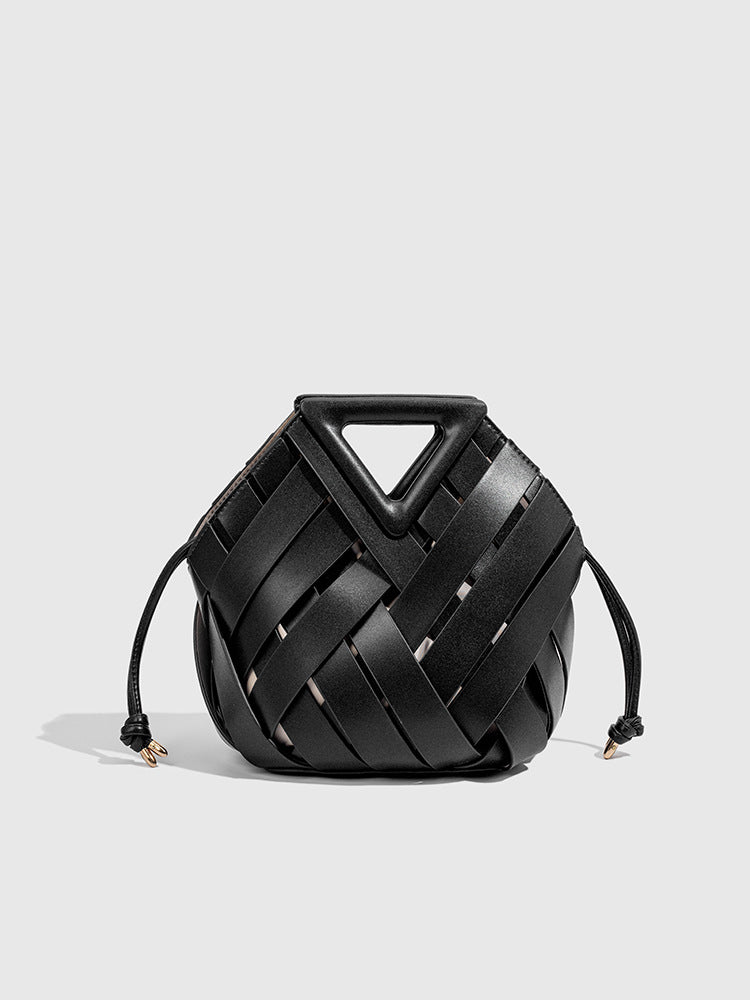 B New Style Basket Bag Triangular Crossbody Magnetic Buckle Woven Hollow Women's Handbag Tote Bag Single Shoulder Crossbody Bucket Bag