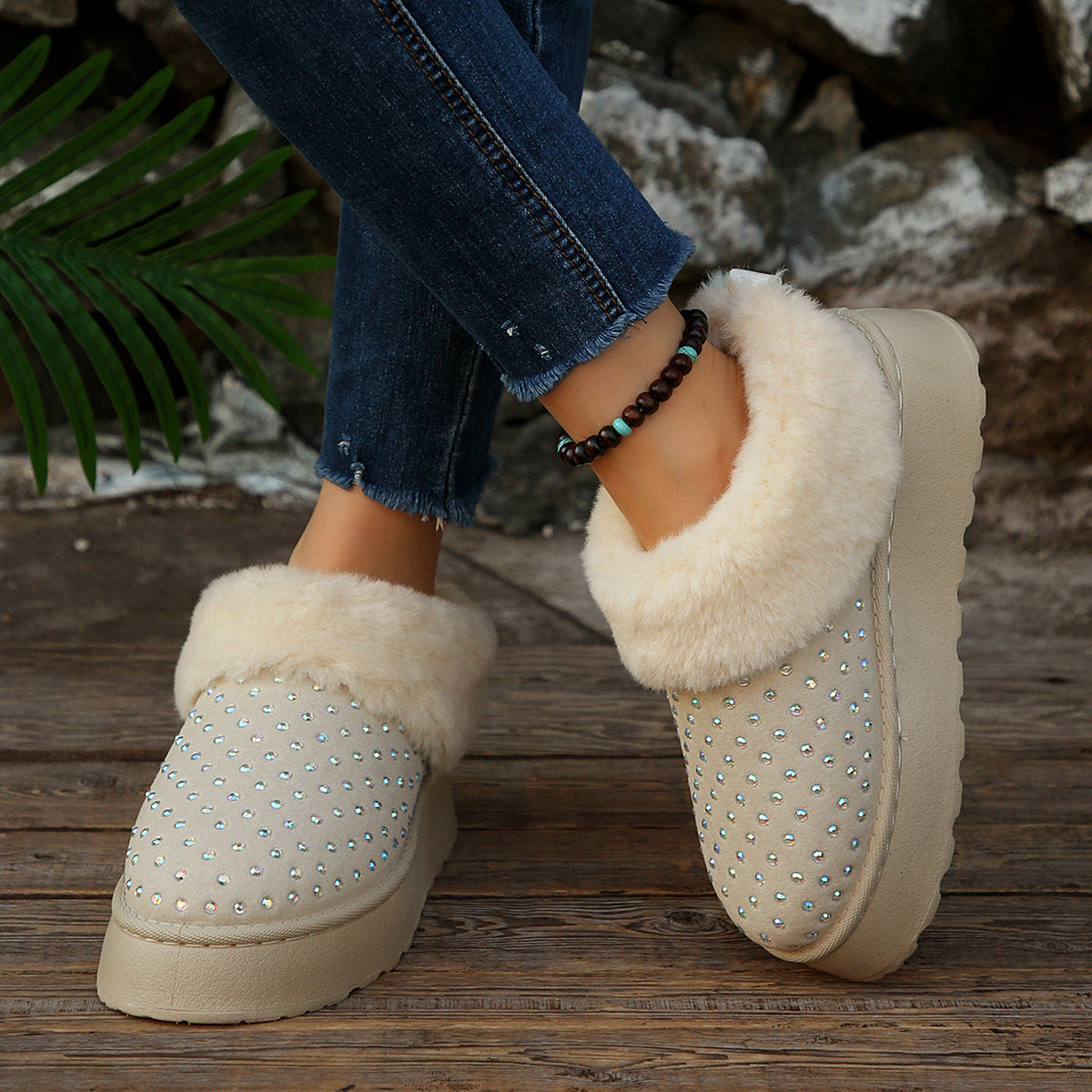 Wholesale of New Autumn Large-Size Foreign Trade Independent Station Rhinestone-Decorated Suede Fleece-Lined Thickened Warm Thick-Soled Snow Boots