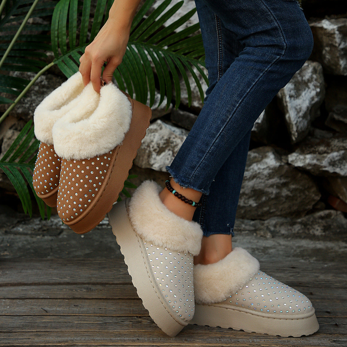 Wholesale of New Autumn Large-Size Foreign Trade Independent Station Rhinestone-Decorated Suede Fleece-Lined Thickened Warm Thick-Soled Snow Boots