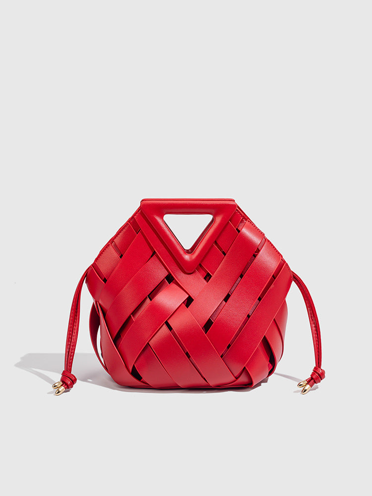 B New Style Basket Bag Triangular Crossbody Magnetic Buckle Woven Hollow Women's Handbag Tote Bag Single Shoulder Crossbody Bucket Bag