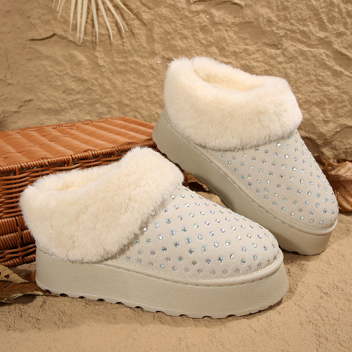 Wholesale of New Autumn Large-Size Foreign Trade Independent Station Rhinestone-Decorated Suede Fleece-Lined Thickened Warm Thick-Soled Snow Boots