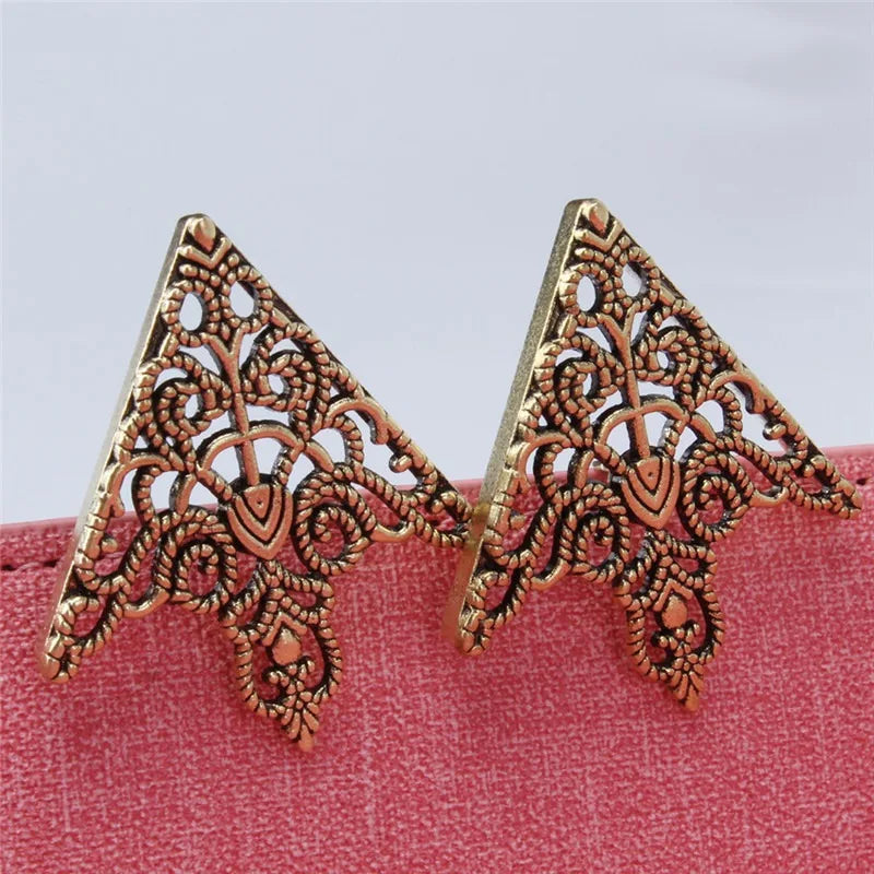 Fashion Women Brooch Accessories Tide Exquisite Pin Brooches For Ladies Blouse Brooch Collar Decorated Golden Shirt
