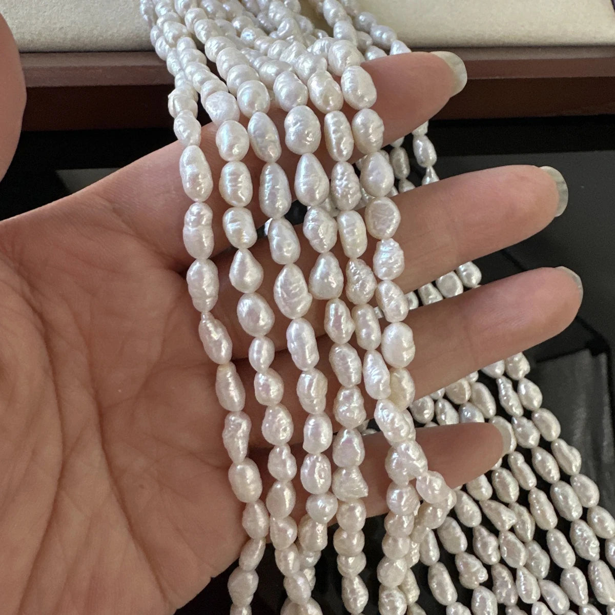 A 4.5-5.5mm Irregular Baroque Natural Freshwater Pearls Semi-Finished Beads for Jewelry Making DIY Necklace Bracelet Accessories