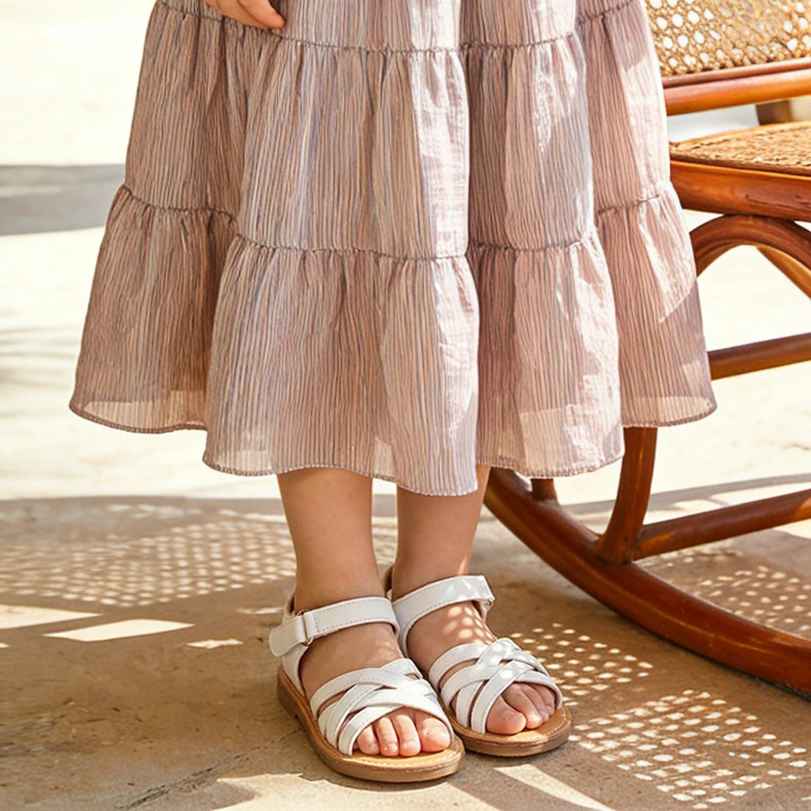 Girls Summer Sandals Kids Cross Strap Open Toe Shoes Toddler Non-slip Rubber Sole Casual Beach Princess Sandals