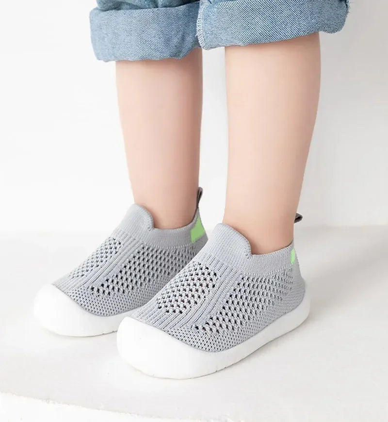 Breathable Knit Mesh Walking Shoes for Kids Spring Summer Soft Sole Anti-Collision Unisex Pastel Casual Sneakers Toddlers 1-3Y