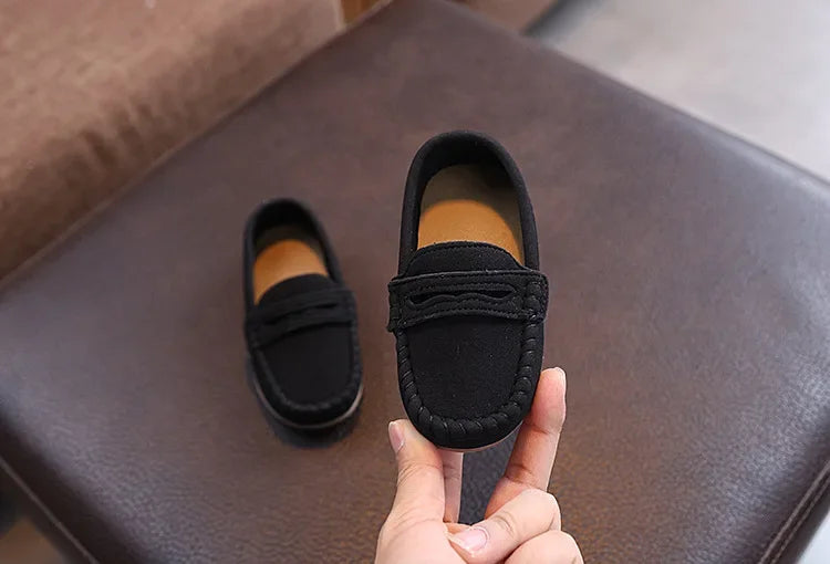 2025 New Fashion Kids Moccasins Soft Bottom Children Flats Retro Classic Boys Girls Casual Shoes Soild Color Versatile Non-slip