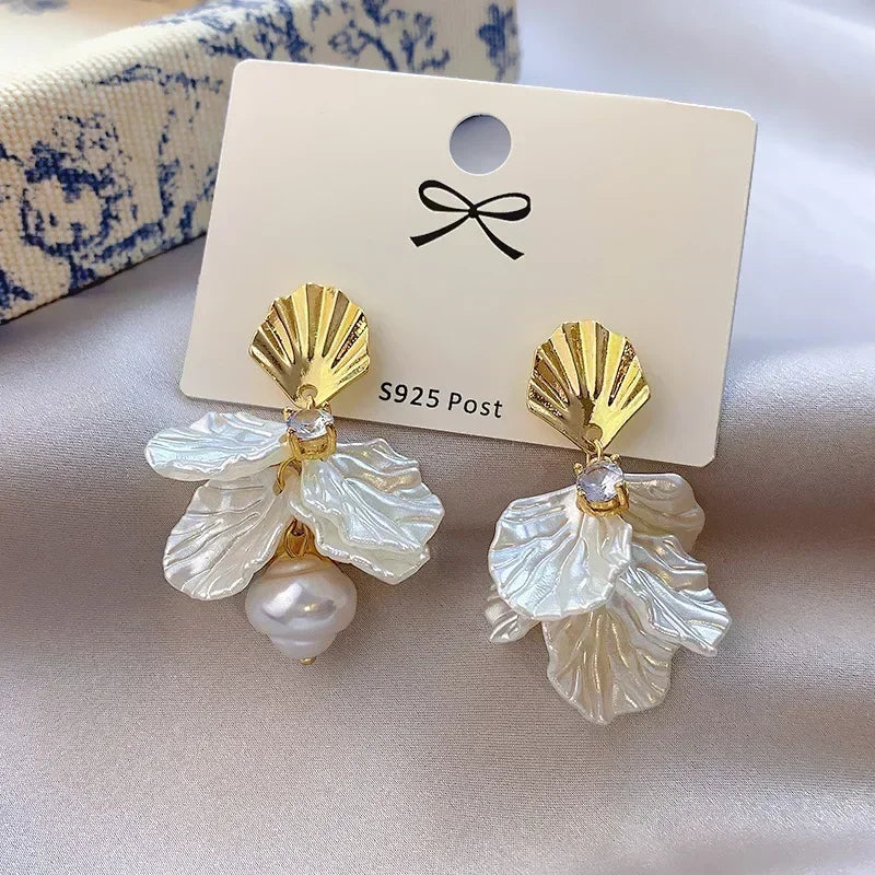 Exaggeration Ocean Style Shell Texture Stud Earrings for Women Trendy Accessories Personalization Jewelry Earrings Daily Wear