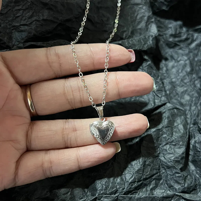 Customize Picture Name Women Necklaces Heart Locket Pendant Family Image Personalized Anniversary Gift