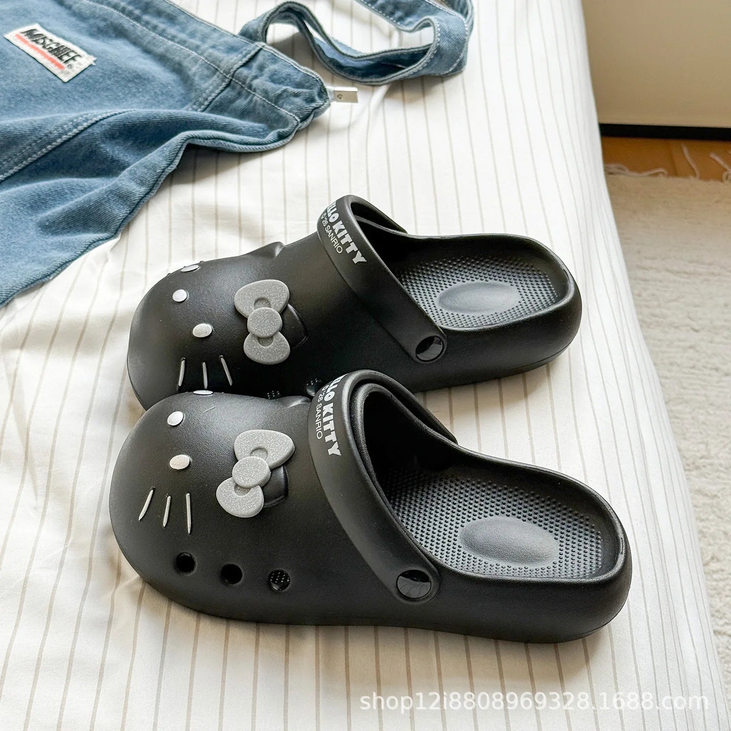 New Arrival: Kitty Cat Cartoon Outdoor Comfortable Soft-Soled Sandals for Women, Non-Slip and Durable, Girls' Perforated Sandals