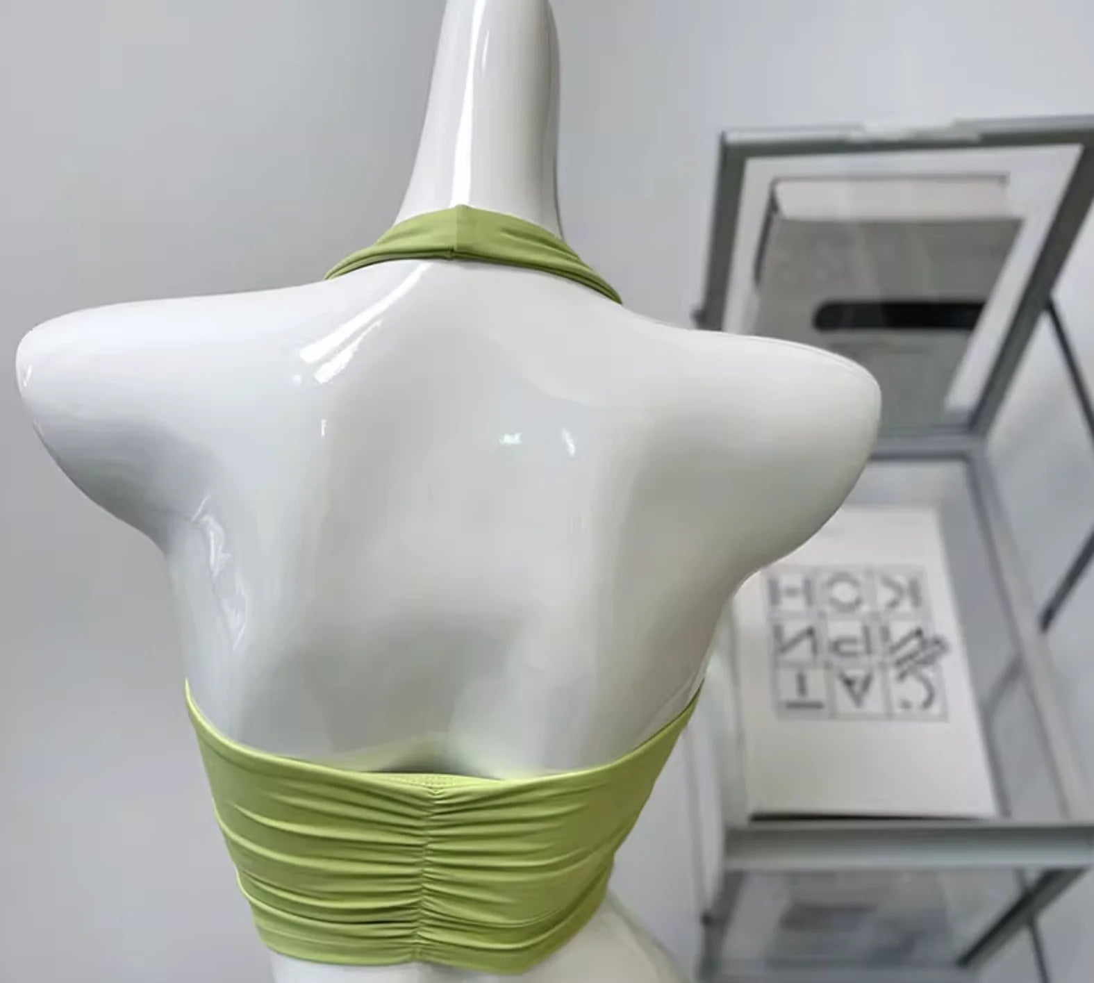 Summer New Sexy Hanging Neck with Chest Pads, Beautiful Back Sports Bra, Women's Light Luxury Fashion, Unique Pleated Sports Bra