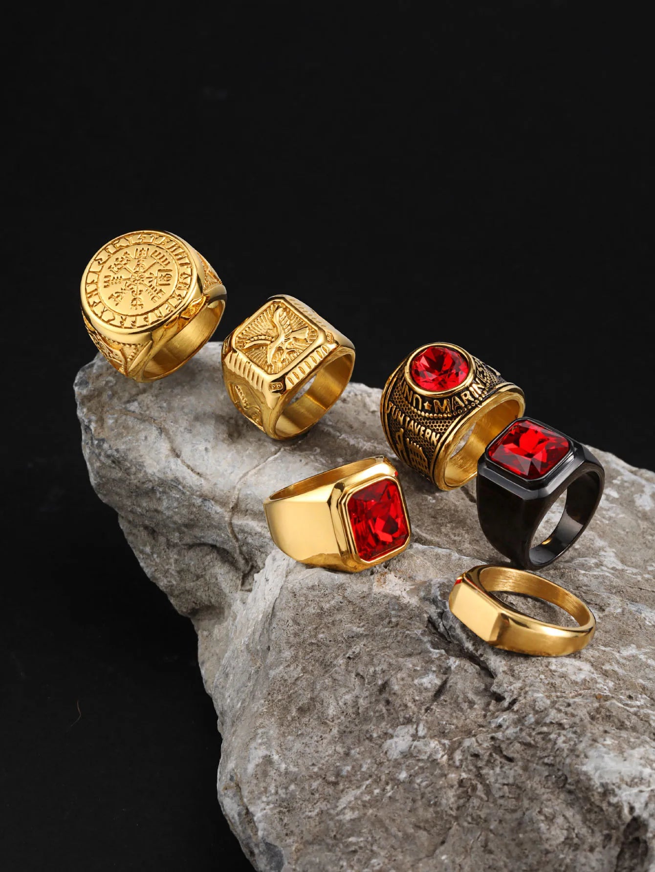 Vintage Punk Natural Red Stone Ring for Men, Gold Plated Stainless Steel Chunky Signet Ring, High Quality Fashion Jewelry Gift