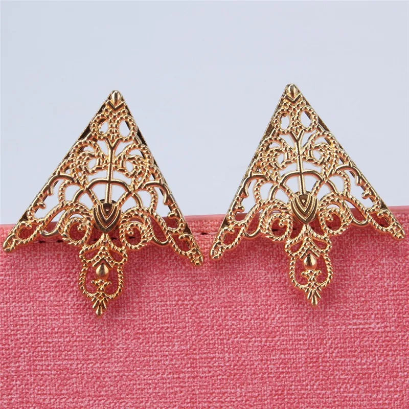 Fashion Women Brooch Accessories Tide Exquisite Pin Brooches For Ladies Blouse Brooch Collar Decorated Golden Shirt