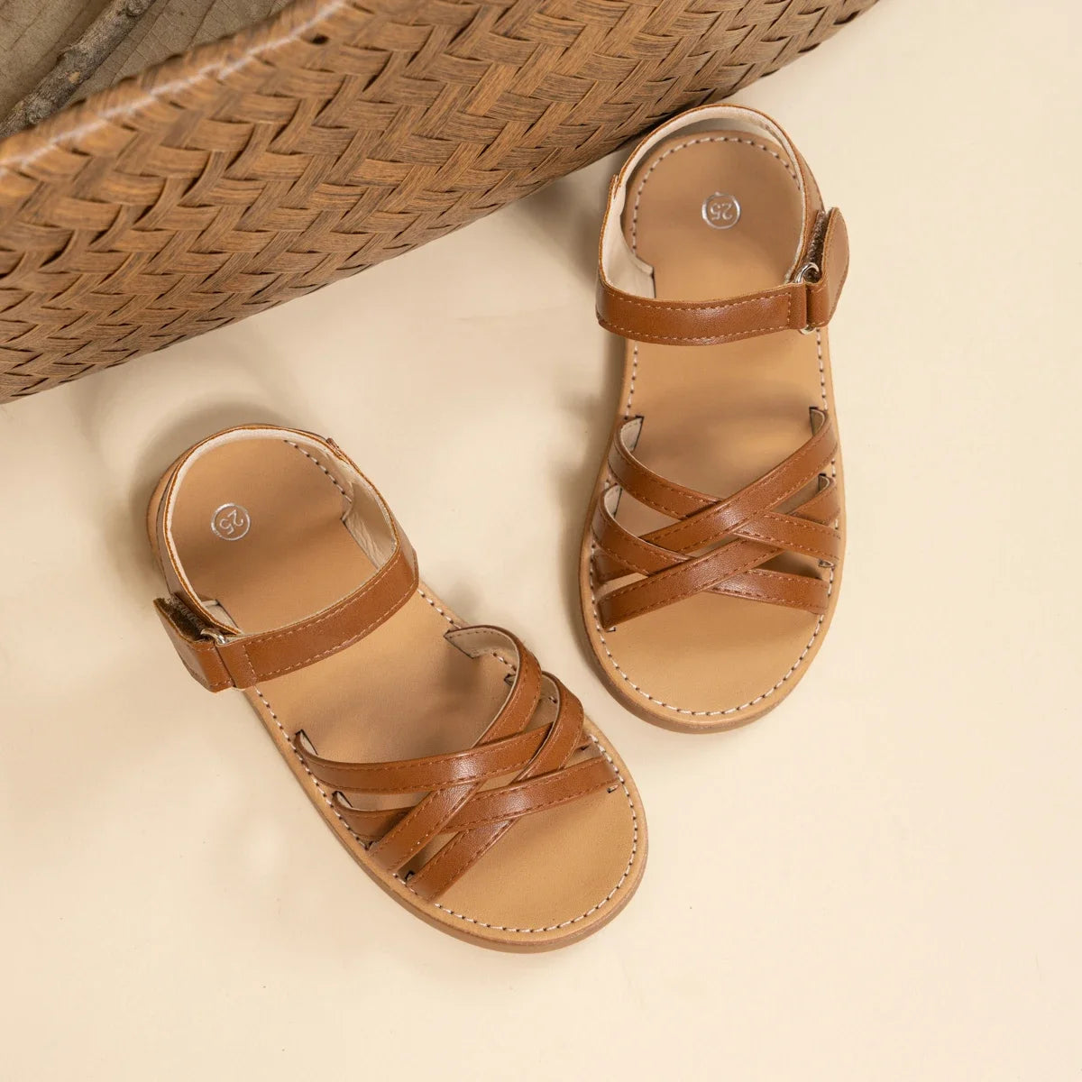 Girls Summer Sandals Kids Cross Strap Open Toe Shoes Toddler Non-slip Rubber Sole Casual Beach Princess Sandals