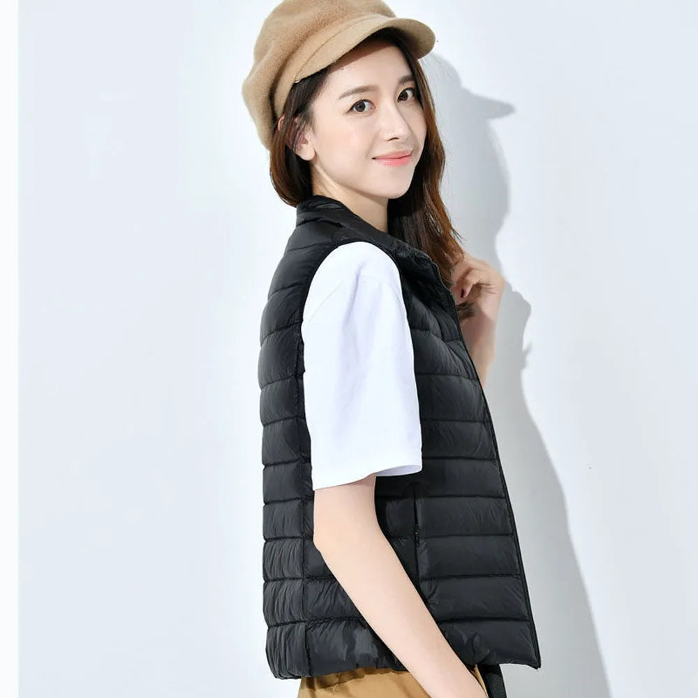 New 2026 Women Women Ultra Light Down Vests Slim Sleeveless Jacket Portable Girl Lightweight Windproof Waistcoat
