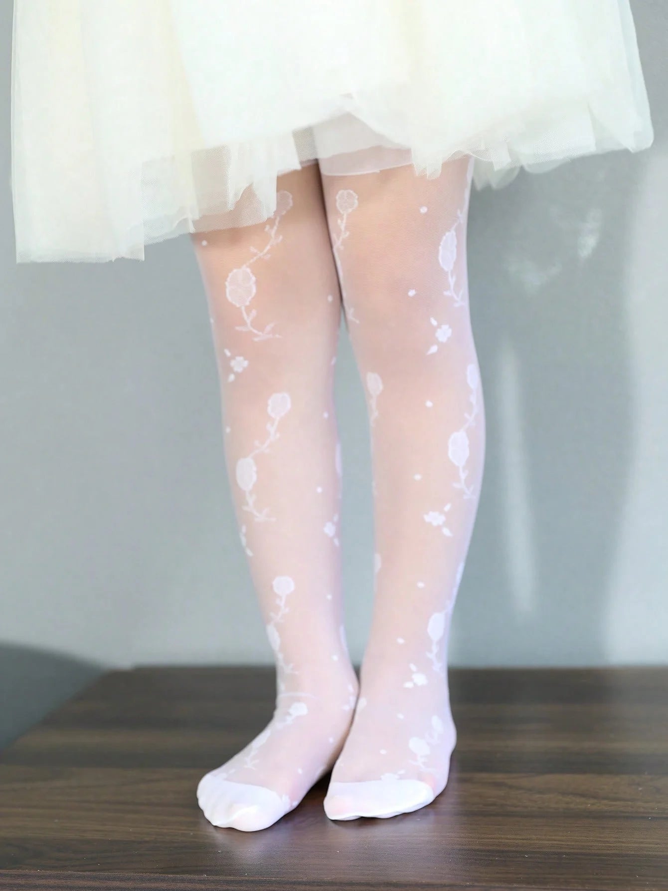 2 Pairs of Children Tight Pantyhose,Summer Thin Leggings Bouquet Pattern Mesh Stockings Little Princess White Tight Soft Hosiery