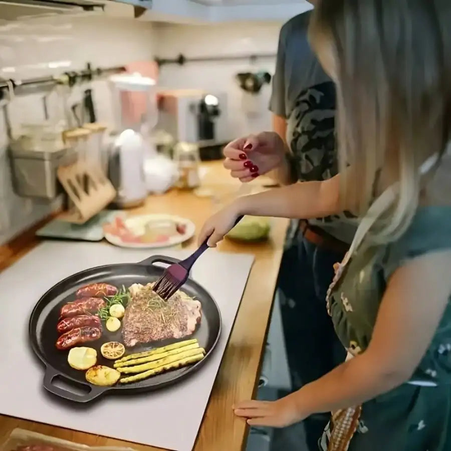 Multifunctional Cast Iron Skillet Non-Stick Design for Pizza Grilling Pancakes Compatible with All Stove Types