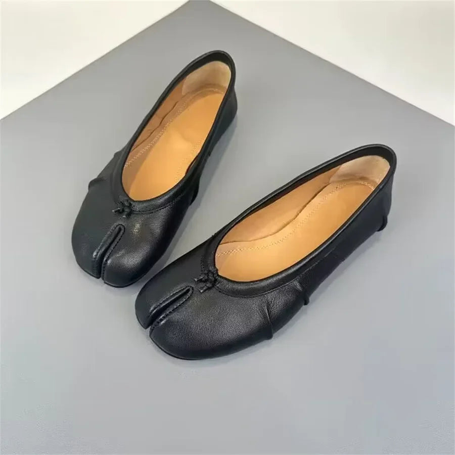 Size 35-43 Split Toe Women Ballet Flats Tabi Shoes Casual Slip-on Loafers Ladies Pleated  Leather Espadrilles Zapatillas Mujer