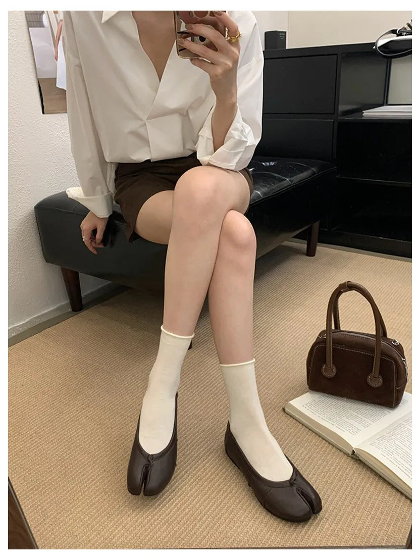 Spring Split Toe Women Ballet Flats Fashion Tabi Shoes Causal Slip On Loafer Ladies Pleated Leather Espadrilles Zapatillas Mujer
