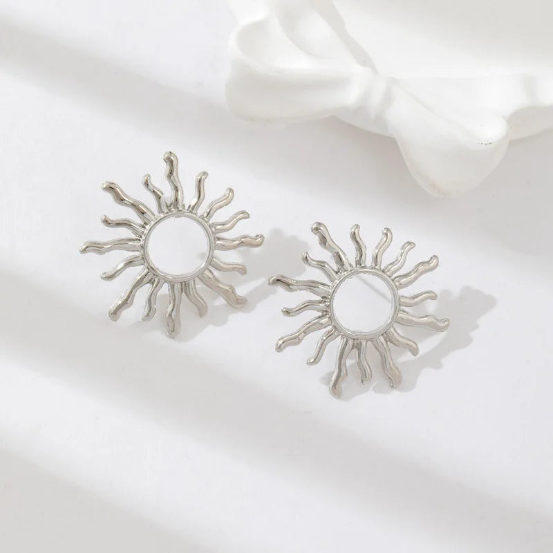 1Pair Fashion Temperament Elegant Sun Flower Stud Earrings For Women Girls Versatile Earring Jewelry Accessories Gifts