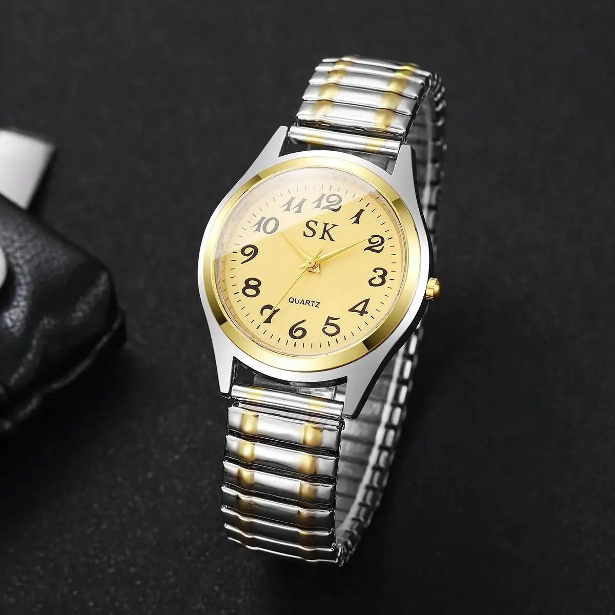 2PCS/Set Fashion Couple Watches Luxury Elastic Strap Women Watches Men Quartz Wristwatches (Without Box）
