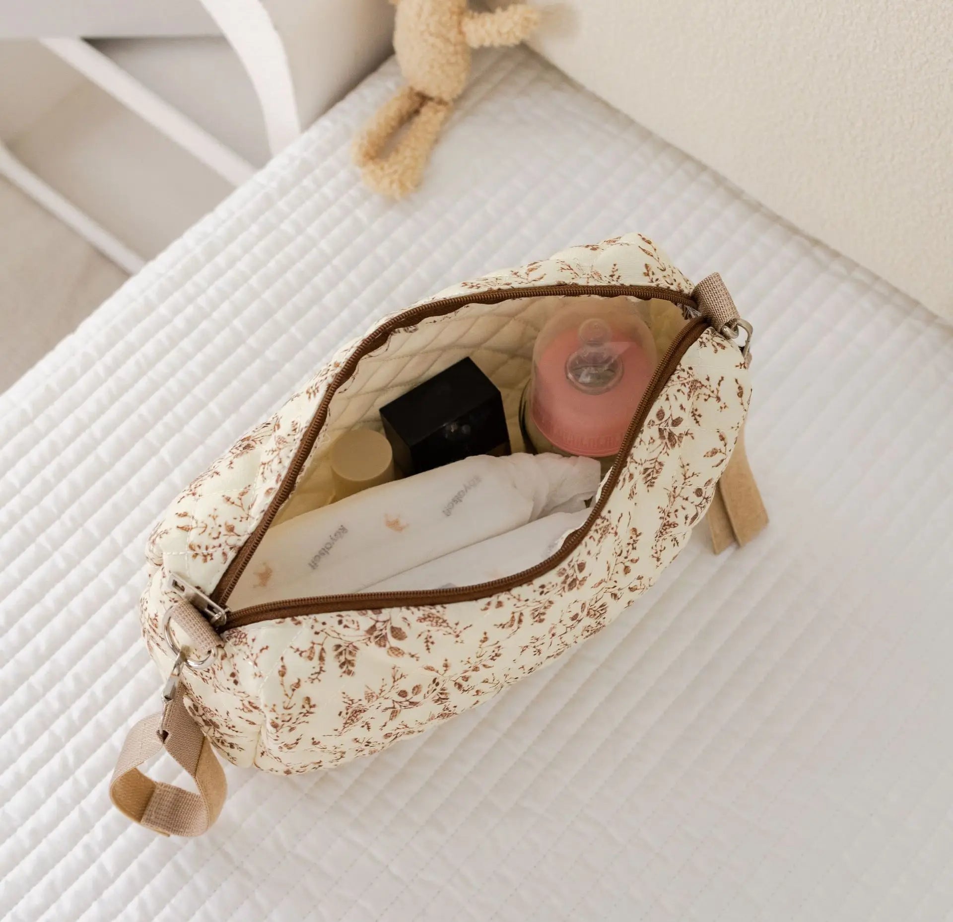Portable Baby Diaper Storage Bag Travel Handbags for Mommy Baby Items Organizer Makeup Toiletries Bag Maternal Stroller Bag
