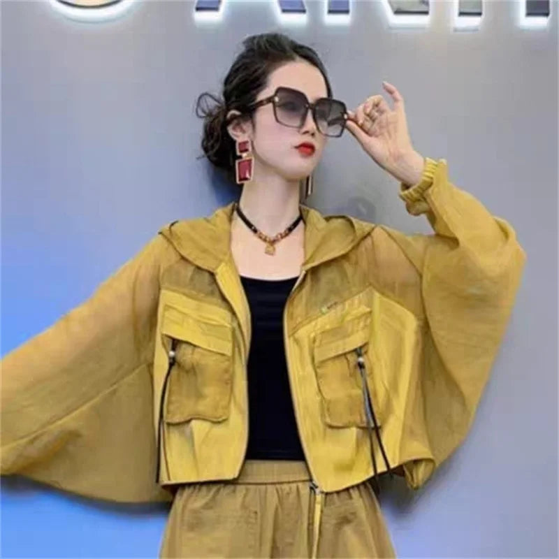 Design Pocket Sunscreen Jacket Women 2025 Summer Fashion Breathable Sun Protection Coat Loose Large Size Hooded Short Jacket