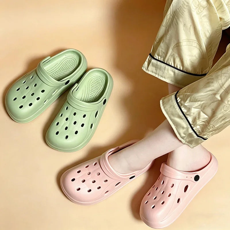Women Clogs Summer Female Sandals Thick Bottom Home Slides Soft EVA Dry Wedges Platform Garden Shoes Beach Sandals Home Slippers