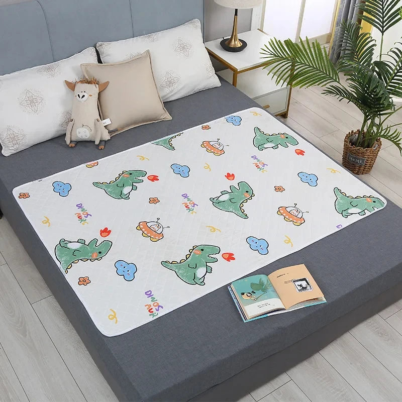HOMEFISH Washable Mattress Urine Mat for Baby Toddlers Cute Cartoon Bed Protector Diaper Bedding Urine Pads Cloth Breathable