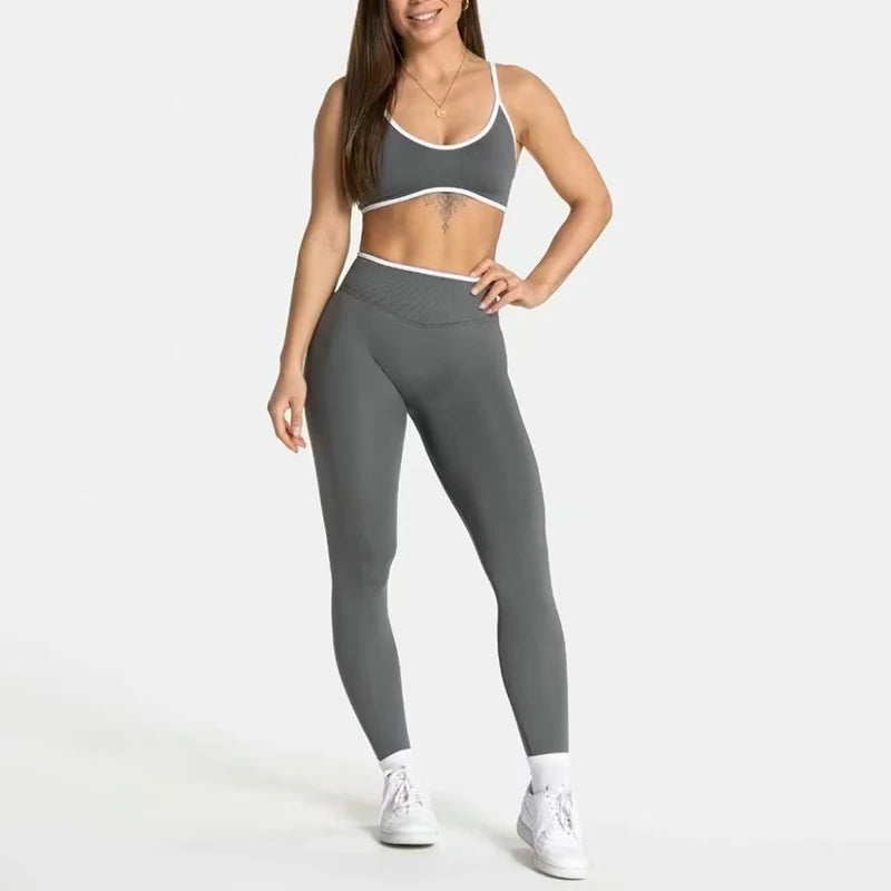 2PCS High Waisted Sports Bra Set with Contrasting Small Suspender Tight Fitting Hip Lifting Training Bra And Pants