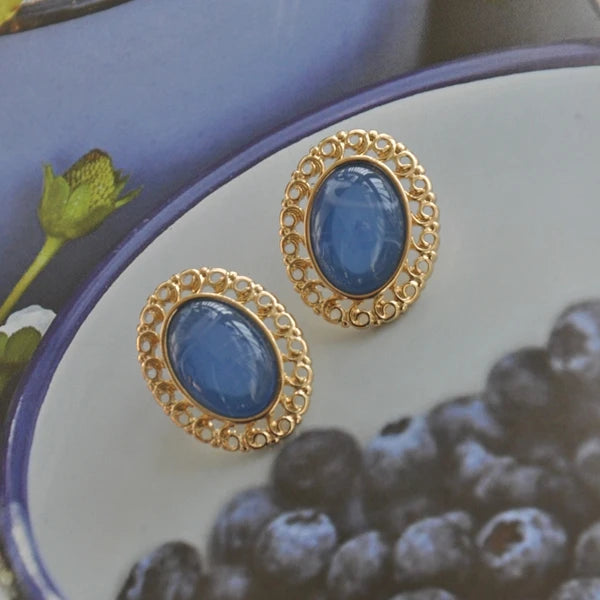 Vintage Medieval Luxury Rhinestone-set Oval Clip on Earrings Non Pierced for Women Retro White Geometric Pearl Ears Clip Jewelry