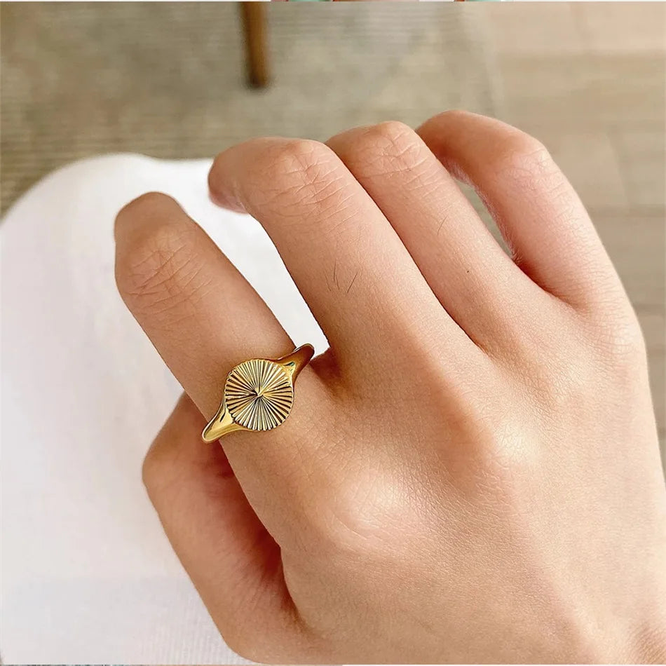 SUNIBI Stainless Steel Rings for Women Gold Color Do Not Fade Wave Rays Texture Signet Dainty Ladies Ring Jewelry Wholesale