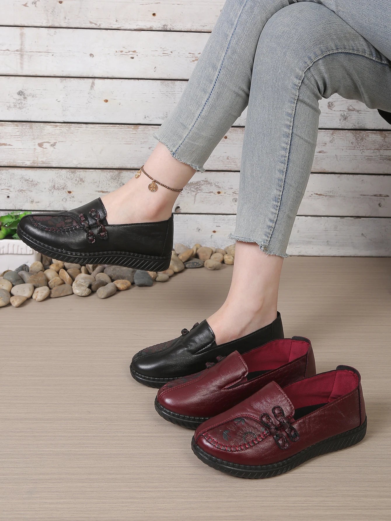 Women's leather flat shoes, spring and autumn women's loafers， single classic mom shoes, anti-slip comfortable and free shipping