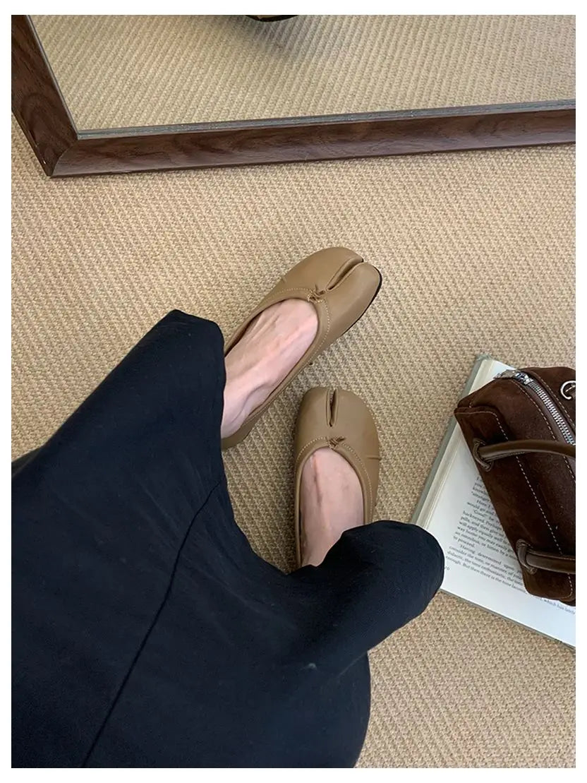 Spring Split Toe Women Ballet Flats Fashion Tabi Shoes Causal Slip On Loafer Ladies Pleated Leather Espadrilles Zapatillas Mujer