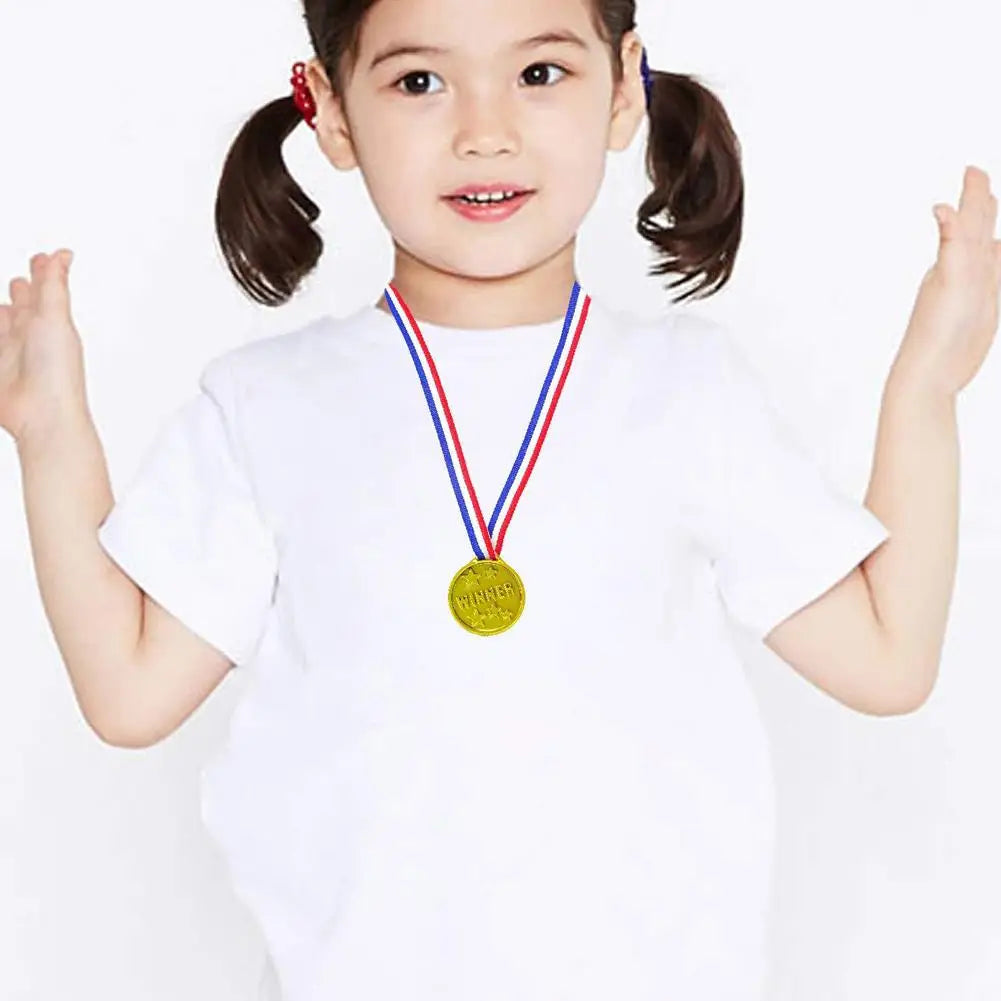 10/20Pcs Plastic Gold Winner Award Medals Kids Birthday Party Favors Sports Game Prize Toys Soccer Football Party Pinata Filler