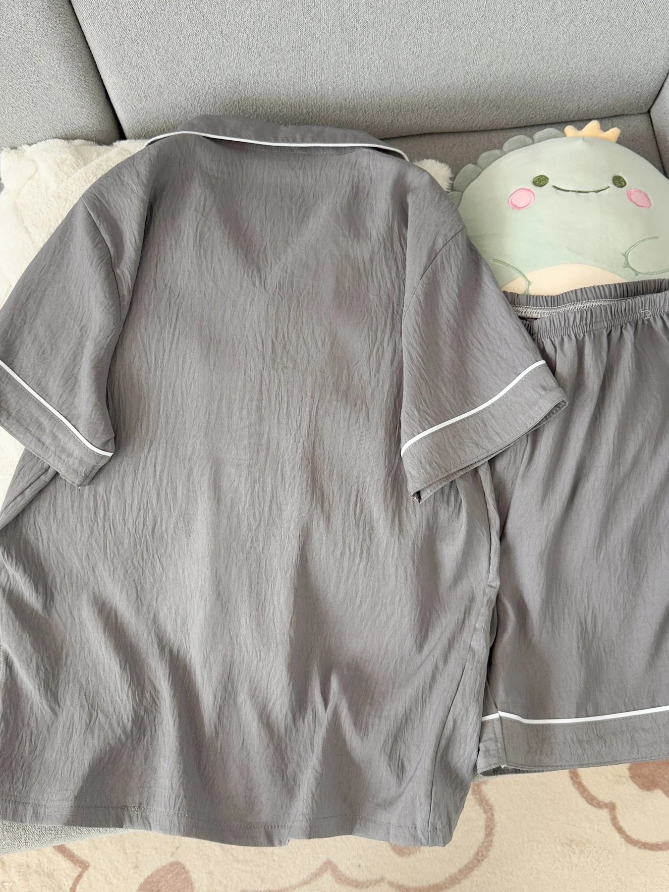 Youth Men's Slim Fit New Pajama Set Solid Color Short Sleeve Lapel Top and Elastic Shorts Pajamas Summer Loungewear Sleepwear