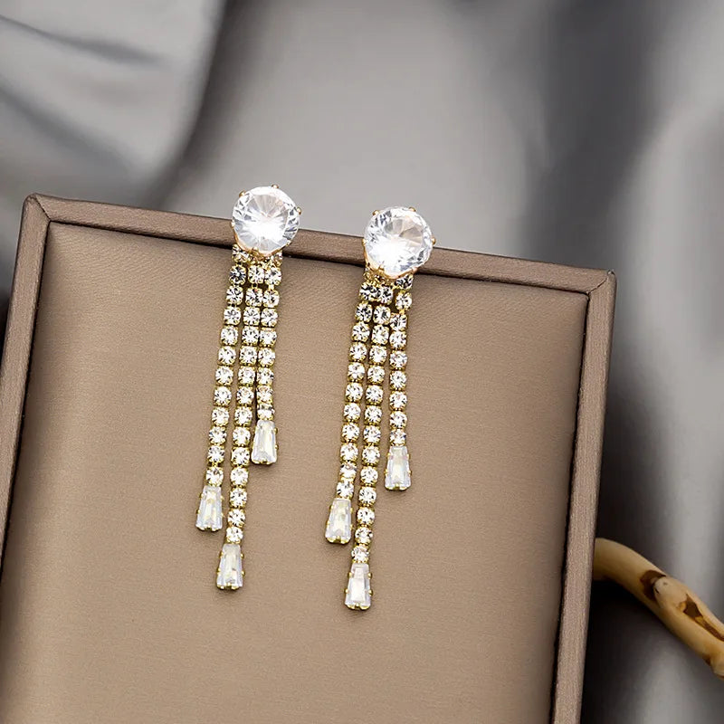 Shiny Crystal Zircon Long Stud Earrings for Women Geometric Hanging Drop Tassel Earring Fashion Party Vintage Pendant Jewelry