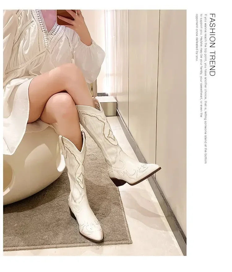 Vintage Square Head Thick Heel Cowboy Boot for Women Embroidered Western Cowboy Boots Side Zipper Shoes Autumn Pointed Boots