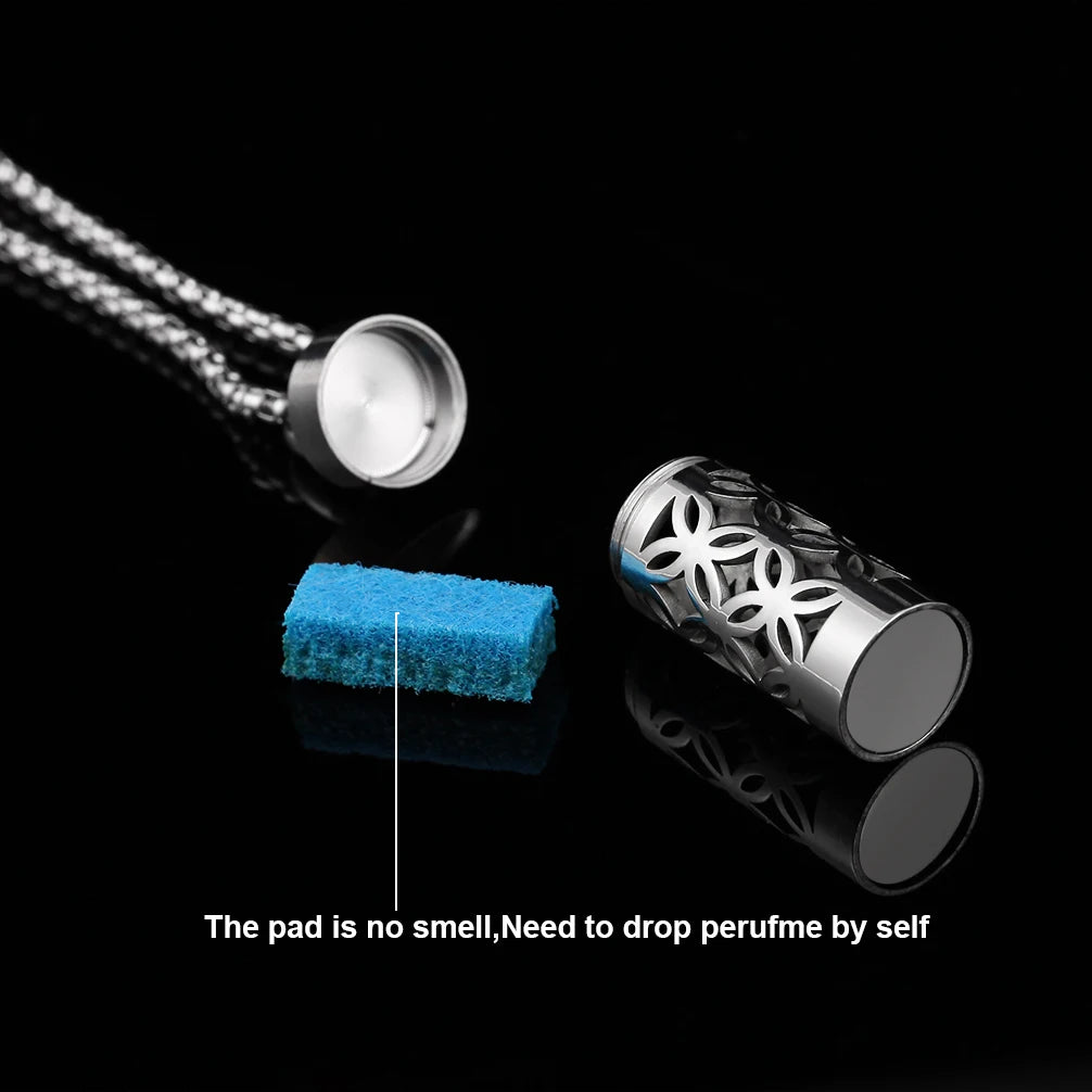 New Stainless Steel Aromatherapy Hollow Out Pendant Angel Wings Pattern Perfume Lockets Essential Oil Diffuser Necklace Jewelry