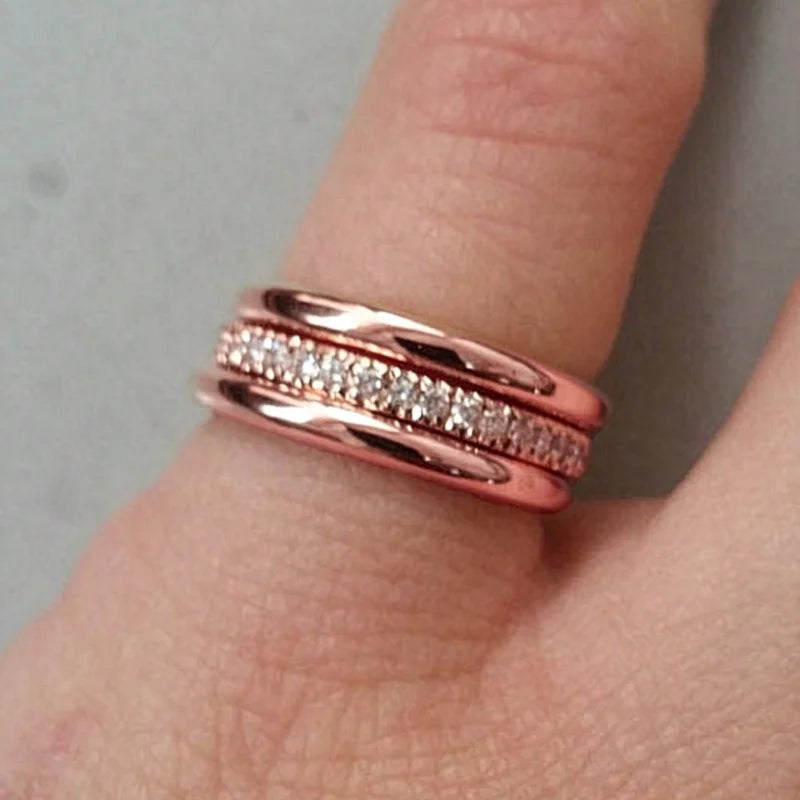 Huitan 2020 NEW Fashion Wedding Ring For Women Micro Paved Cubiz Zircon Finger Rings Female Engagement Jewelry Accessories