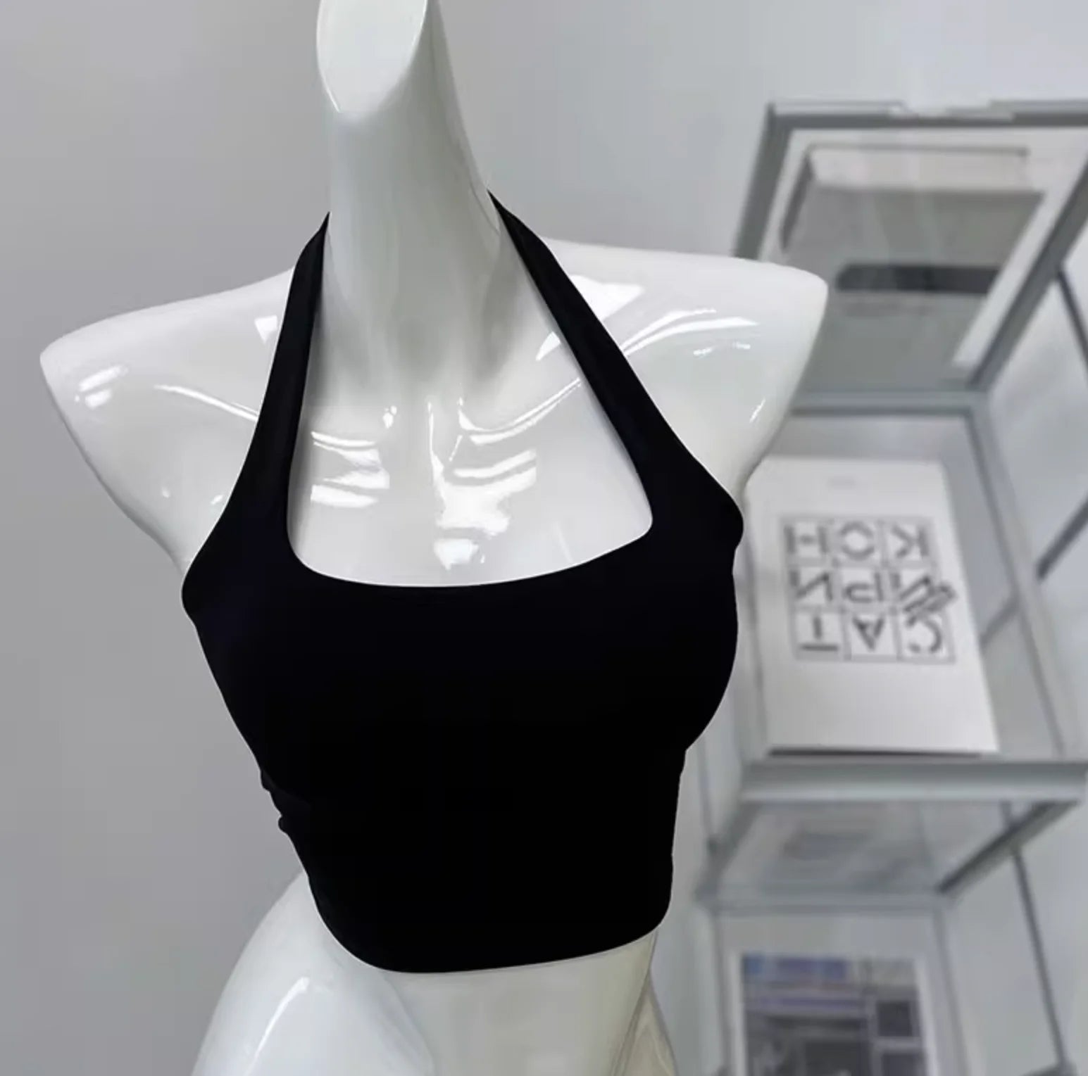 Summer New Sexy Hanging Neck with Chest Pads, Beautiful Back Sports Bra, Women's Light Luxury Fashion, Unique Pleated Sports Bra