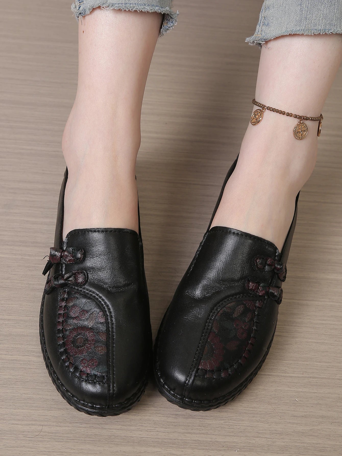 Women's leather flat shoes, spring and autumn women's loafers， single classic mom shoes, anti-slip comfortable and free shipping