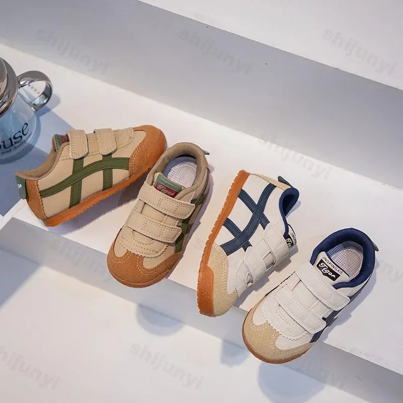 Children's Sneakers Boys Girls Soft Sole Non-slip Casual Student Running Shoes Baby Kids School Sports Shoes Warm Cotton Shoes