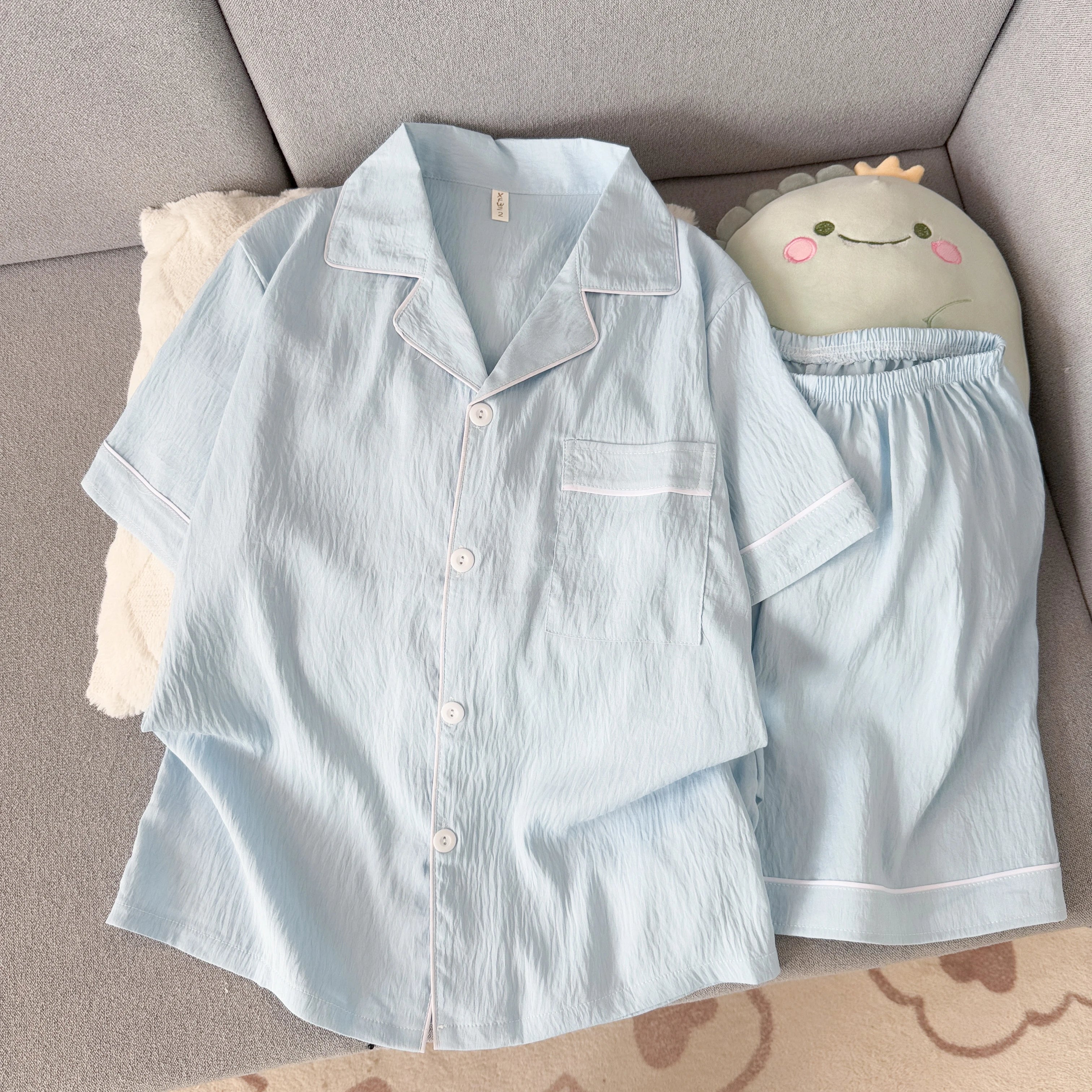 Youth Men's Slim Fit New Pajama Set Solid Color Short Sleeve Lapel Top and Elastic Shorts Pajamas Summer Loungewear Sleepwear