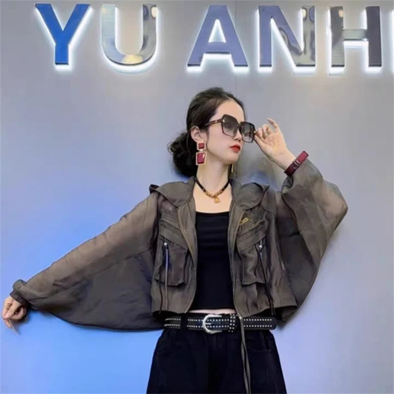 Design Pocket Sunscreen Jacket Women 2025 Summer Fashion Breathable Sun Protection Coat Loose Large Size Hooded Short Jacket